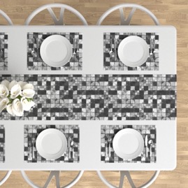 Black and White Table Linens Gingezel Roostery.jpeg